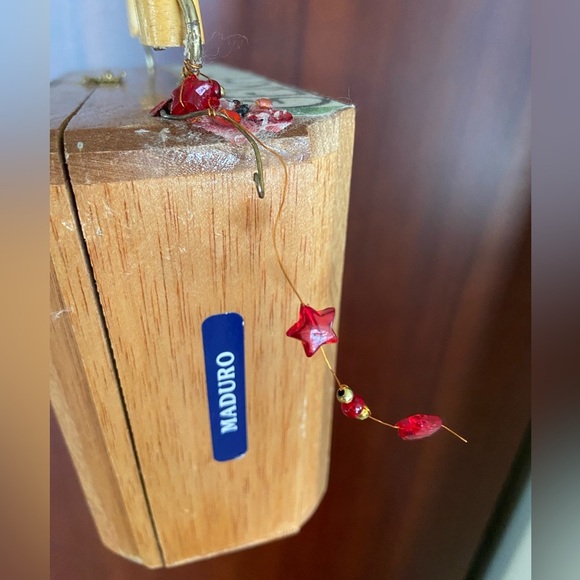 Converted Cigar Box Wooden Purse Marked “Work of Geraniums” - Picture 8 of 12